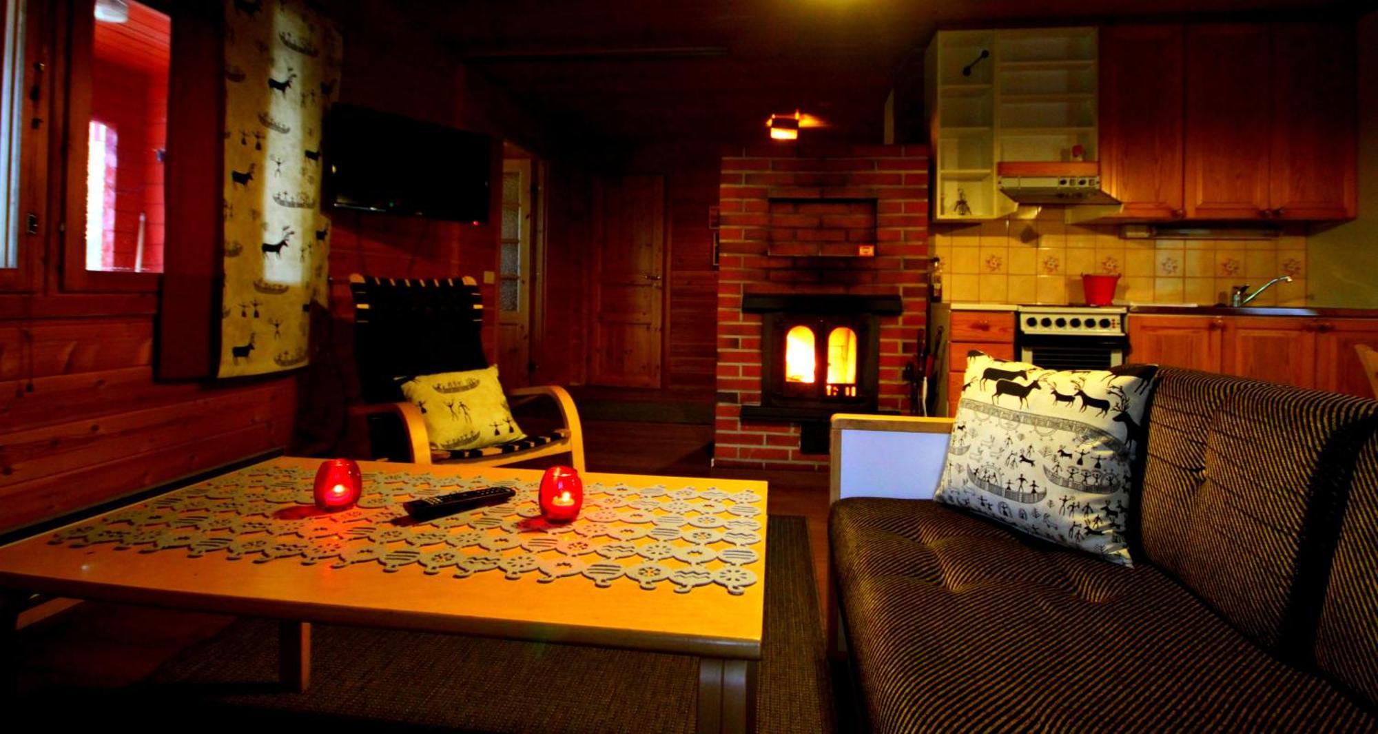 Ukonjaerven Holiday Village Ivalo Pokoj fotografie
