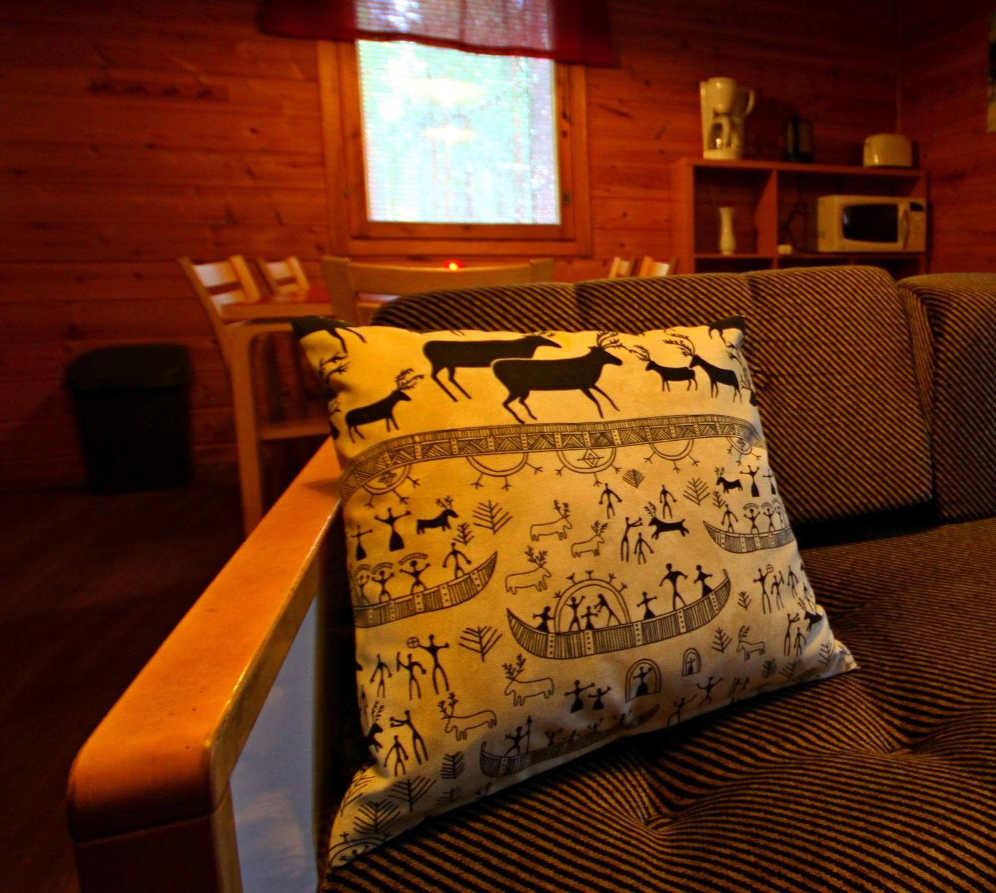 Ukonjaerven Holiday Village Ivalo Pokoj fotografie