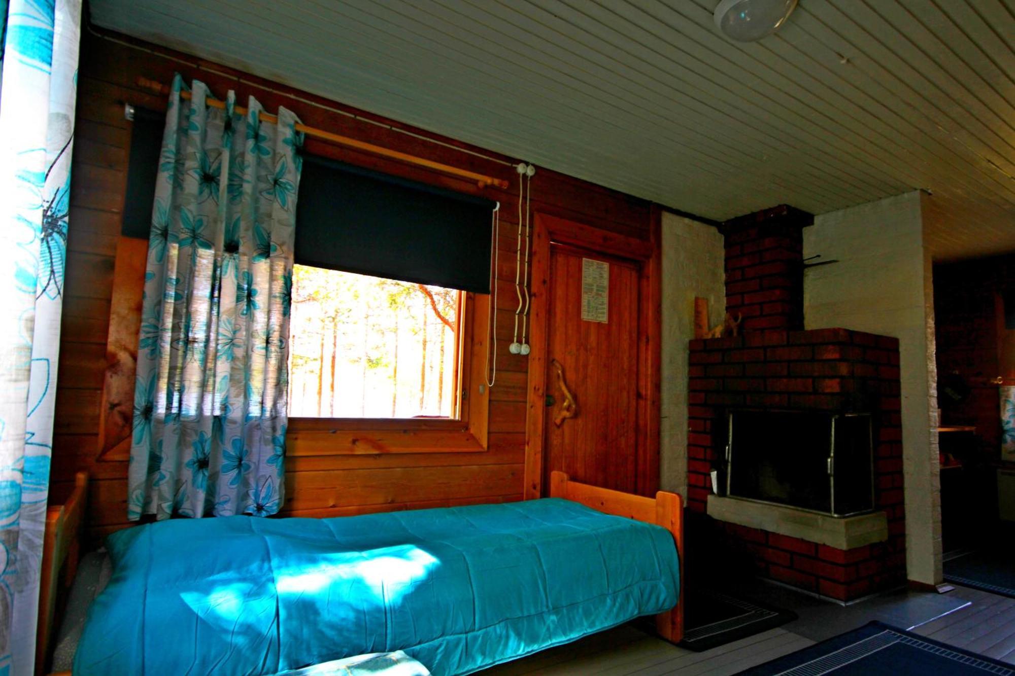 Ukonjaerven Holiday Village Ivalo Pokoj fotografie