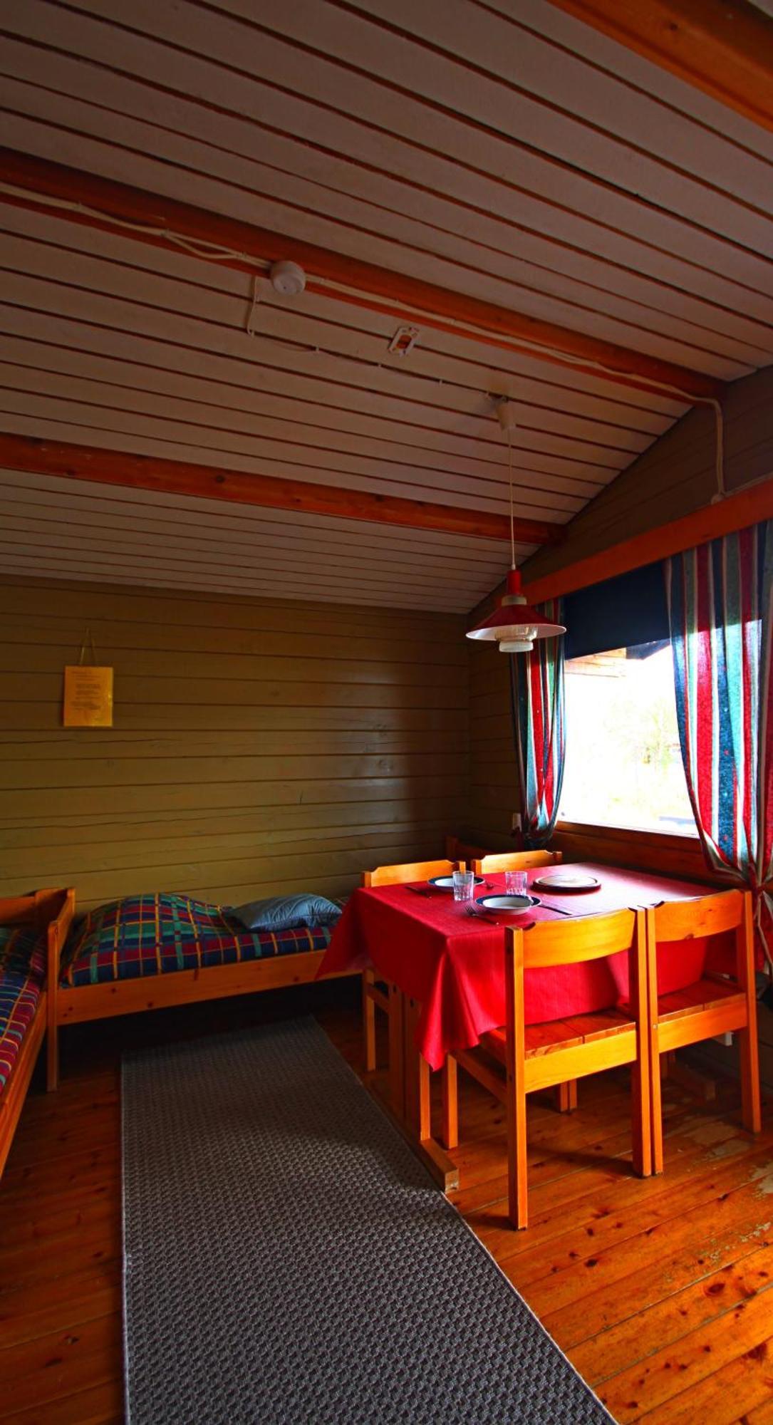 Ukonjaerven Holiday Village Ivalo Pokoj fotografie