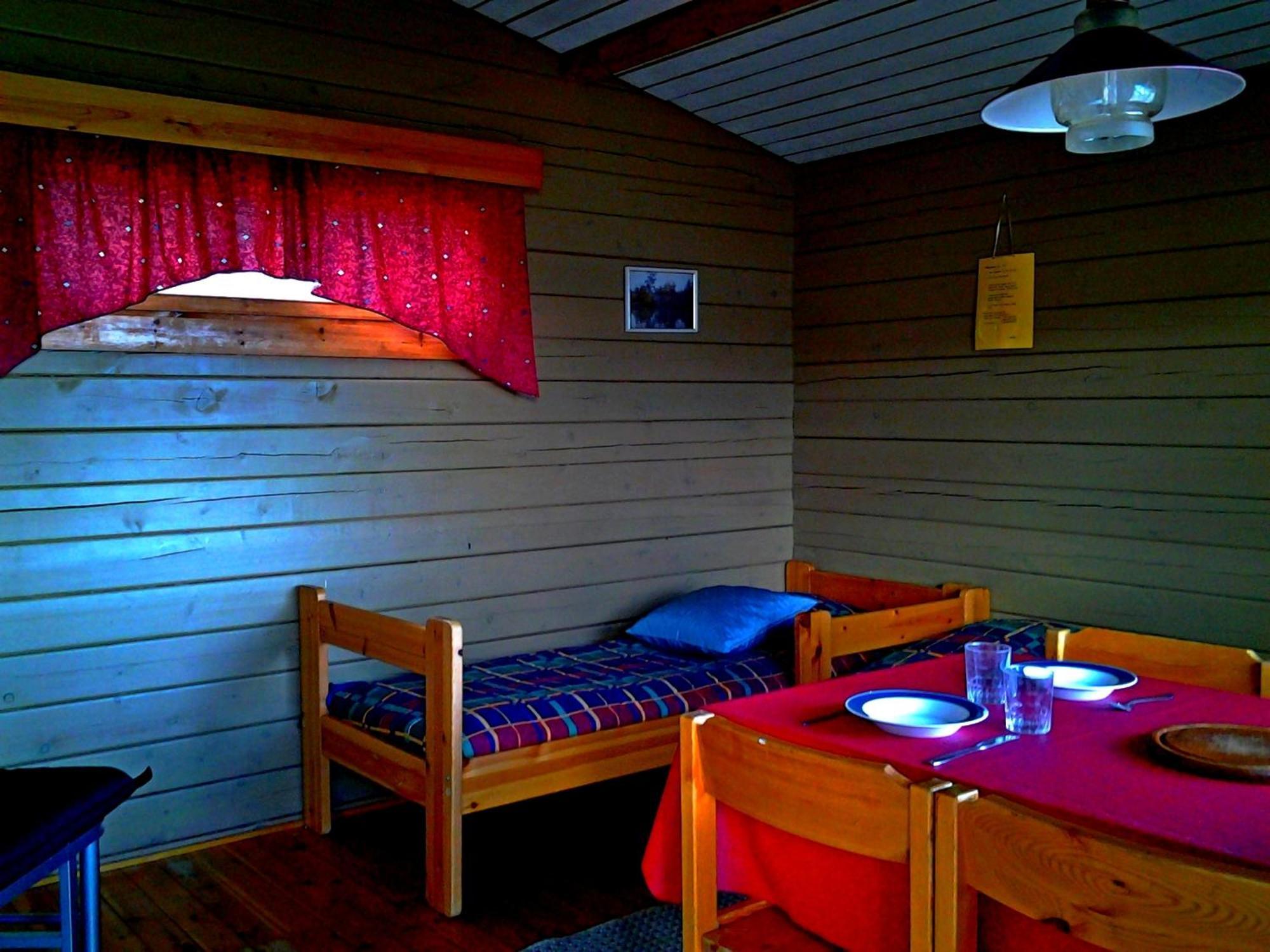 Ukonjaerven Holiday Village Ivalo Pokoj fotografie