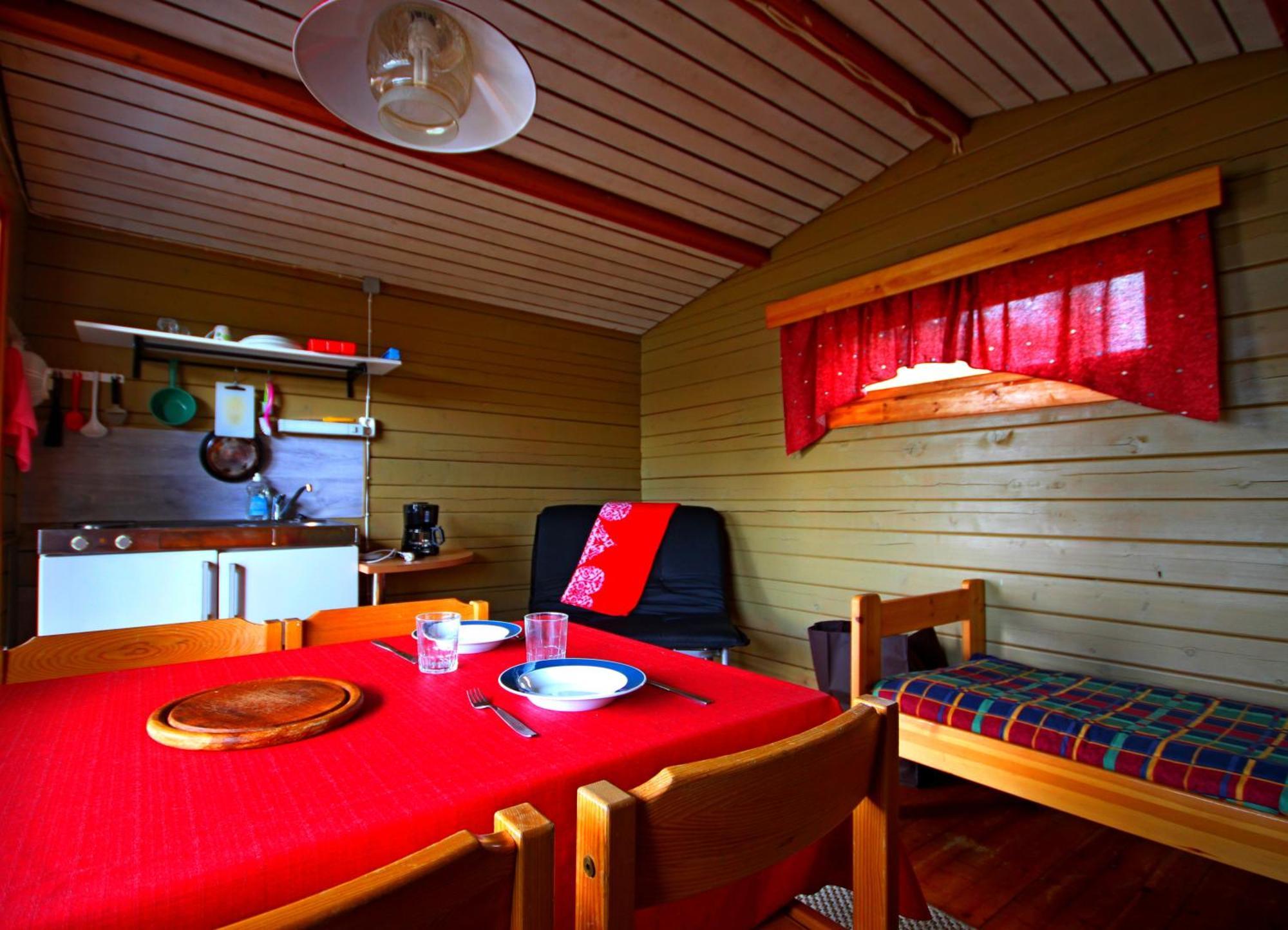 Ukonjaerven Holiday Village Ivalo Pokoj fotografie