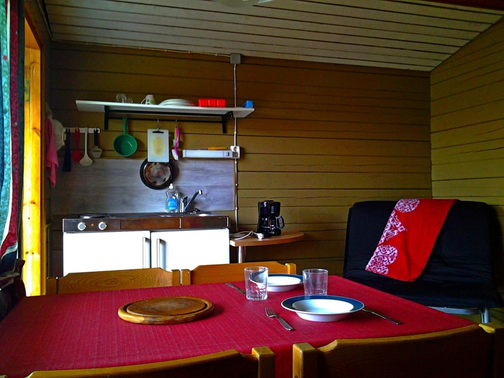 Ukonjaerven Holiday Village Ivalo Pokoj fotografie