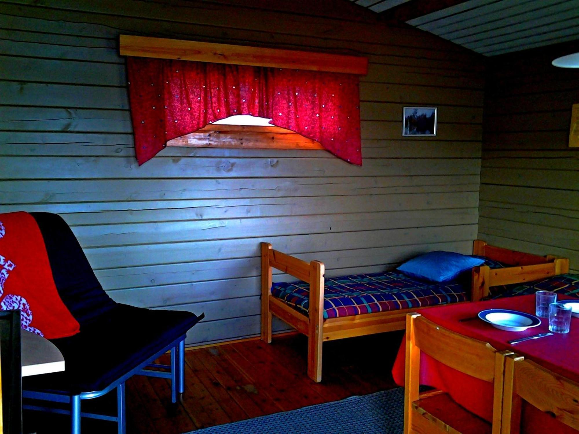 Ukonjaerven Holiday Village Ivalo Pokoj fotografie
